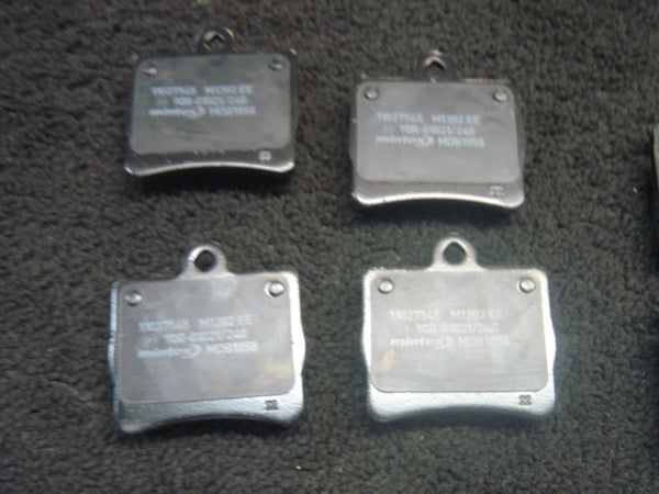 FOR MERCEDES C180 C200 C230 BRAKE PADS REAR 1 PIN