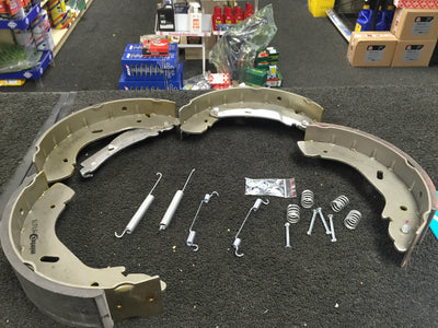 FOR LDV MAXUS VAN BUS 2005-2009 2.5TD DTI BRAKE SHOES REAR WITH FITTING SPRINGS
