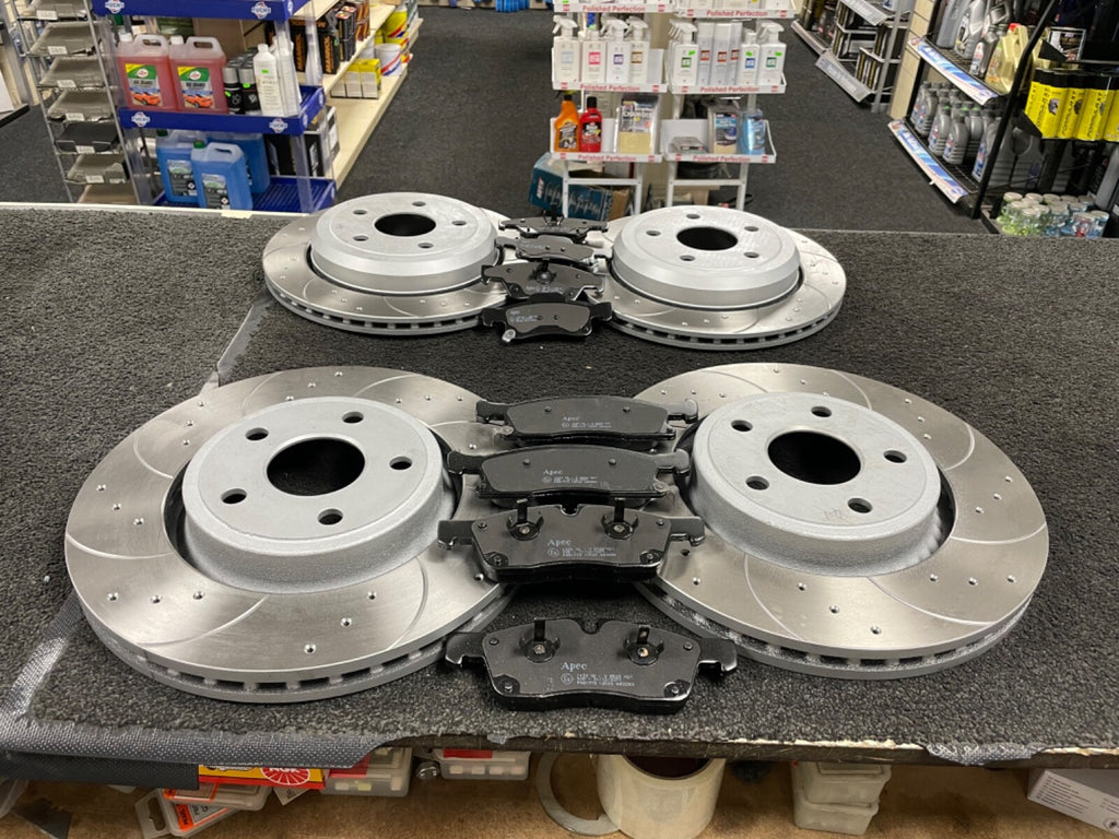 FOR JEEP GRAND CHEROKEE 3.0CRD 2011-18 DRILLED GROOVED BRAKE DISC PAD FRONT REAR