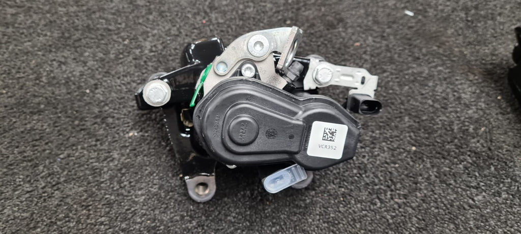 AUDI RSQ3 8U 2.5 2014-18 REAR ELECTRIC BRAKE CALIPER COMPLETE BRACKET+PADS LH NS