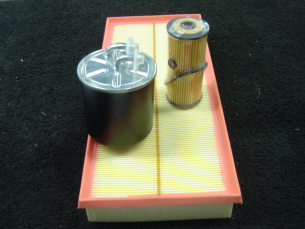 FOR MERCEDES A180 CDI  W169 OIL FILTER AIR FILTER FUEL FILTER 