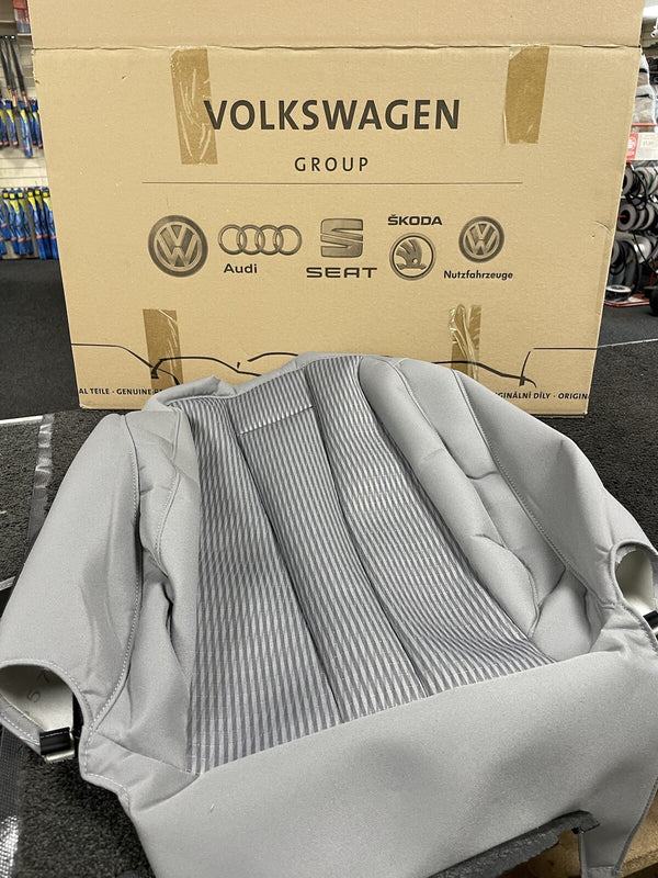 AUDI A4  QUATTRO 2016 ON RIGHT FRONT SEAT BACKREST COVER 8W0881806KGH *GENUINE*