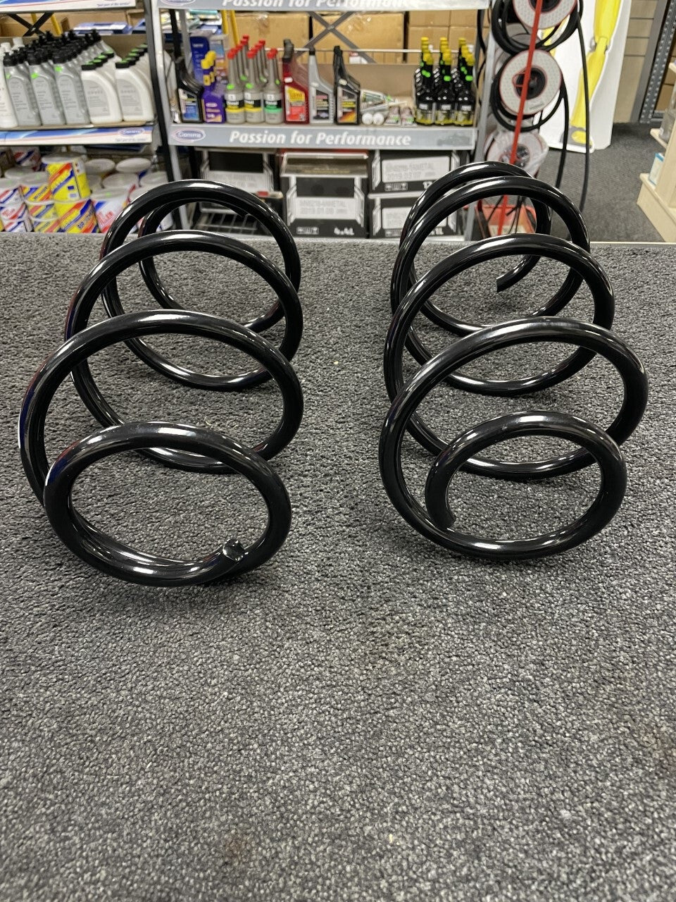 Coil Spring Front FOR HYUNDAI ix35 KIA Sportage 1.7 2.0 CRDI PAIR NEW
