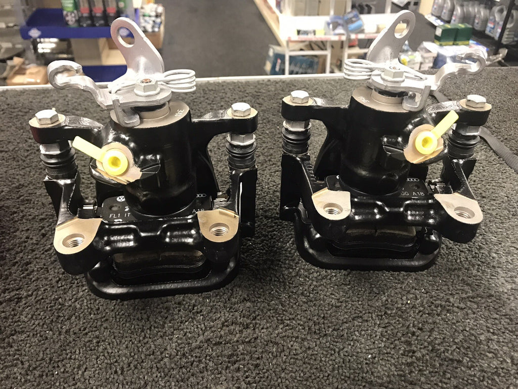 SKODA OCTAVIA MK3 5E5 REAR BRAKE CALIPER  LEFT RIGHT 272x10mm FACTORY OE