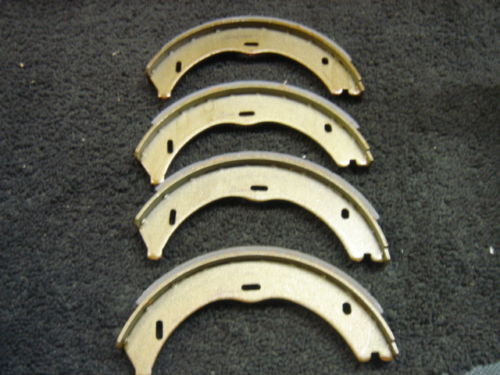 FOR MERCEDES VITO VIANO W639 CDi 109 111 115 CDI 2003ON REAR HANDBRAKE SHOES