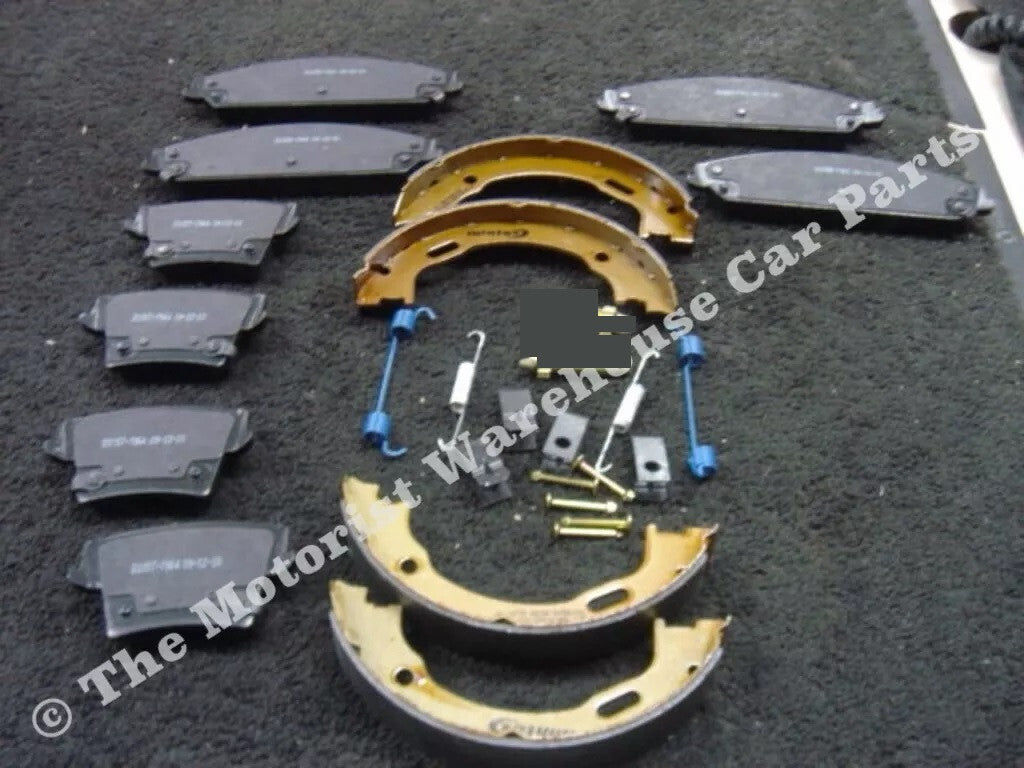 FOR  300C 3.0TD CRD 3.5 5.7 BRAKE PADS FRONT REAR HANDBRAKE SHOES FITTING 