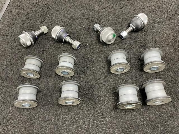 FOR IVECO DAILY MK6 2014ON FRONT UPPER LOWER WISHBONE ARM BUSH BALL JOINT KIT