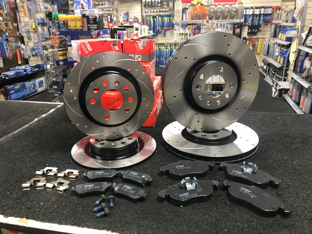 FOR ASTRA ZAFIRA SRI 2.0 MK5 BRAKE DISC CROSS DRILLED GROOVED PAD TRW FR RR