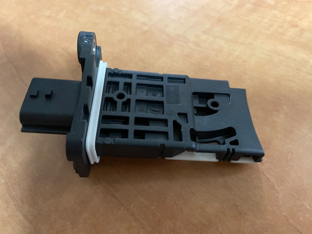 FOR NISSAN RENAULT  5WK98504 AIR FLOW SENSOR H8201267959