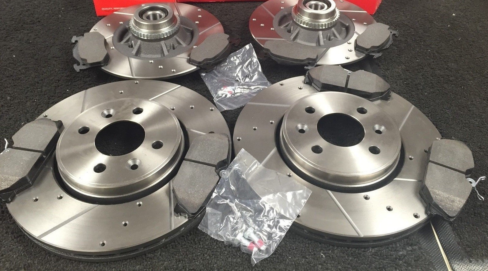 RENAULT CLIO SPORT 172  BRAKE DISC CROSS DRILLED GROOVED BRAKE PADS