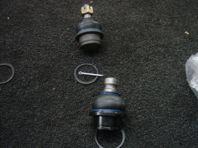 FITS NAVARA D40 PATHFINDER R51 BALL JOINT UPPER LOWER SUSPENSION BALL JOINT X2