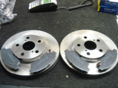 FOR TOYOTA CARINA E BRAKE DISCS BRAKE PADS NEW