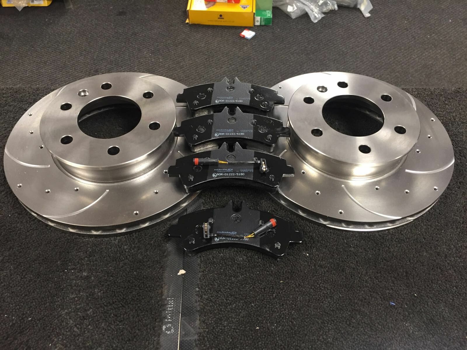 FOR VITO V220 V250 114 116 119 BlueTec W447 BRAKE DISC DRILLED GROOVED FRNT