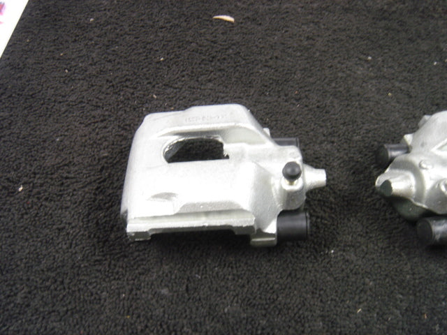 BRAKE CALIPER REAR DRIVER OS RH BMW 316 318 320 325 328 E46 VENTED REAR DISC
