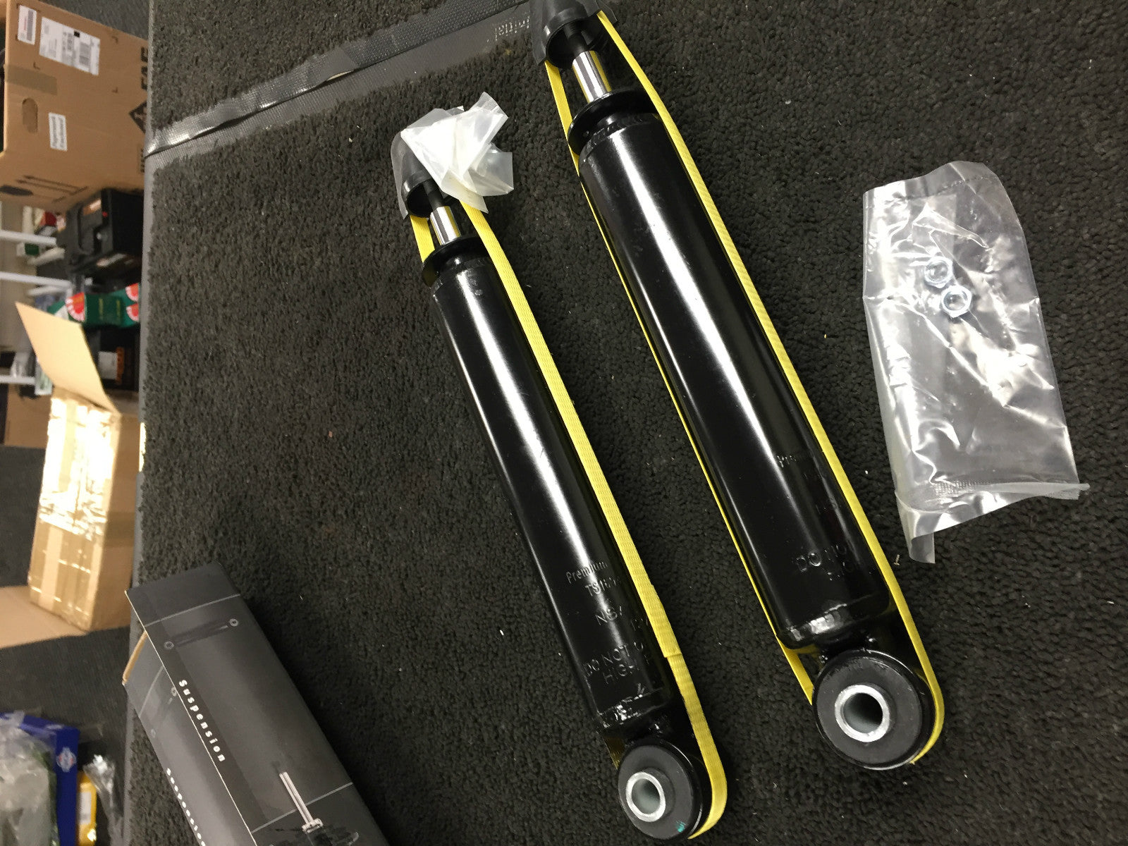 FORD S-MAX TDCi ECOBOOST 06 ON REAR GAS SHOCK ABSORBERS PAIR LH RH NEW