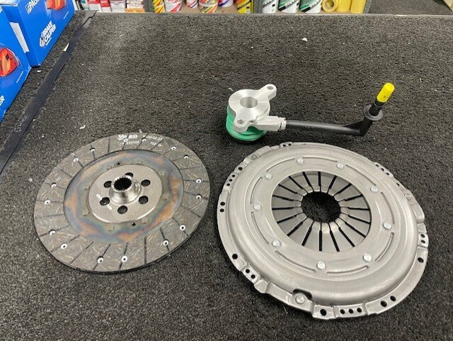 VALEO CLUTCH KIT 3PCE DASCIA DUSTER QASHQAI 1.5DCi 4152500400 4152500401