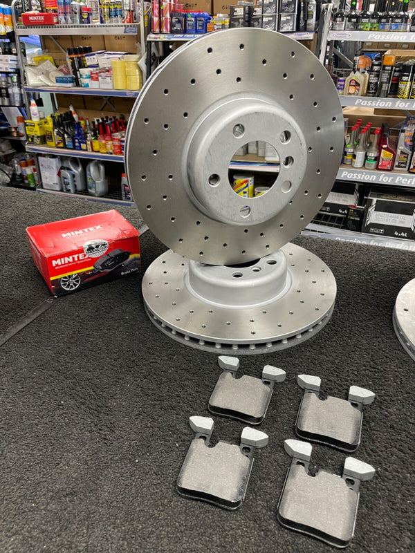 BMW 320d 320i MSPORT F30 SPORT DRILLED FRONT REAR DISCS WITH  BRAKE PADS 340+345