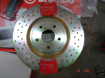 BREMBO  BRAKE DISCS DRILLED & PADS REAR  FIT FOR SUBARU IMPREZA STI 2004> 
