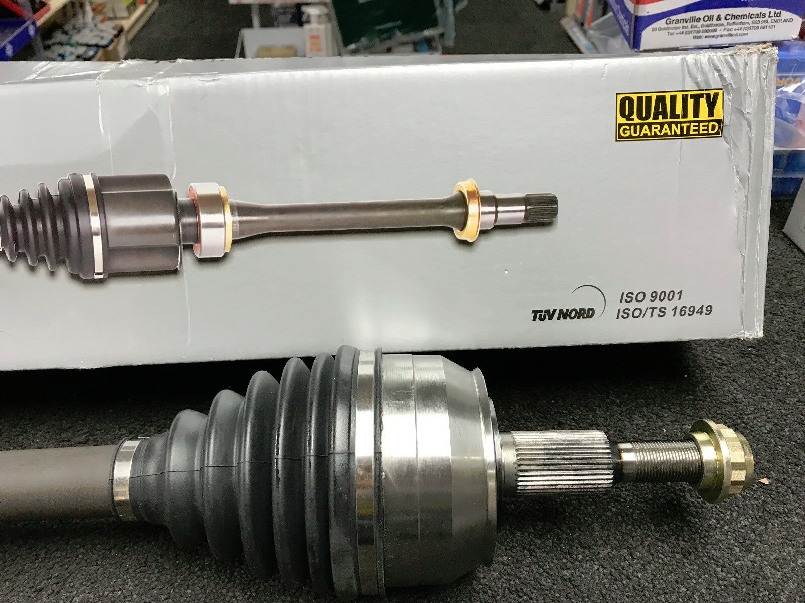 VW CARAVELLE T5 1.9TDi COMPLETE DRIVESHAFT SHAFT STUB AXLE JOINT RH 