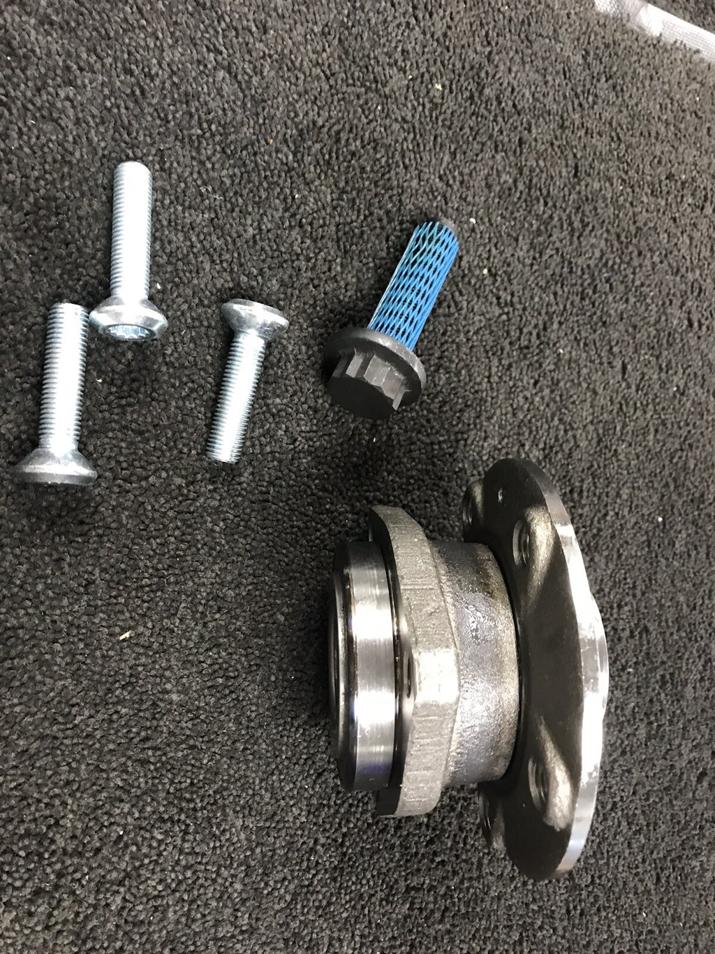 FOR AUDI A3 VW GOLF MK5 MK6 OE QUALITY FRONT WHEEL BEARING HUB KIT 3 STUD TYPE
