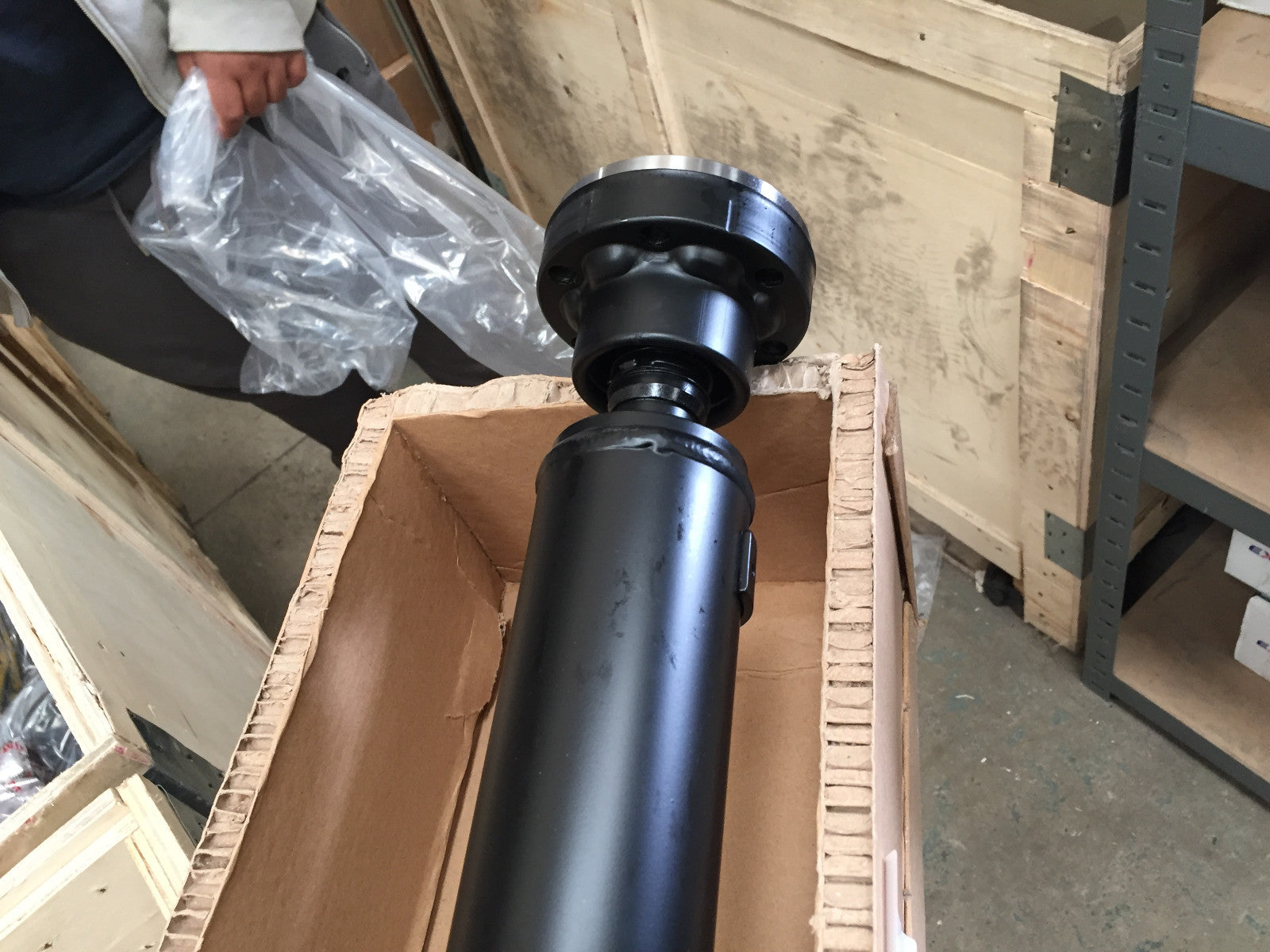 AUDI Q7 3.0TDi 3.6FSi 4.2FSi  REAR PROPSHAFT BRAND NEW MODIFIED 1185mm  