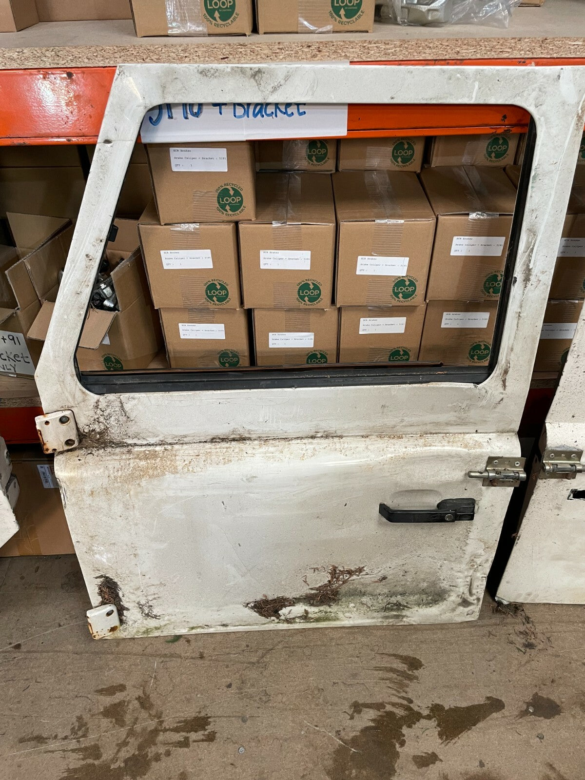 LANDROVER DEFENDER  90110 TDi PASSENGER SIDE FRONT DOOR COMPLETE NO ROT