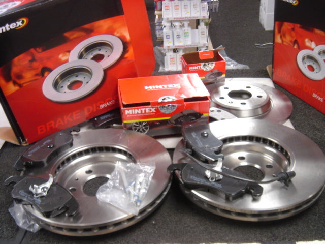 AUDI A4 2.7TDi S (B8) BRAKE DISC BRAKE PADS FRONT MINTEX 