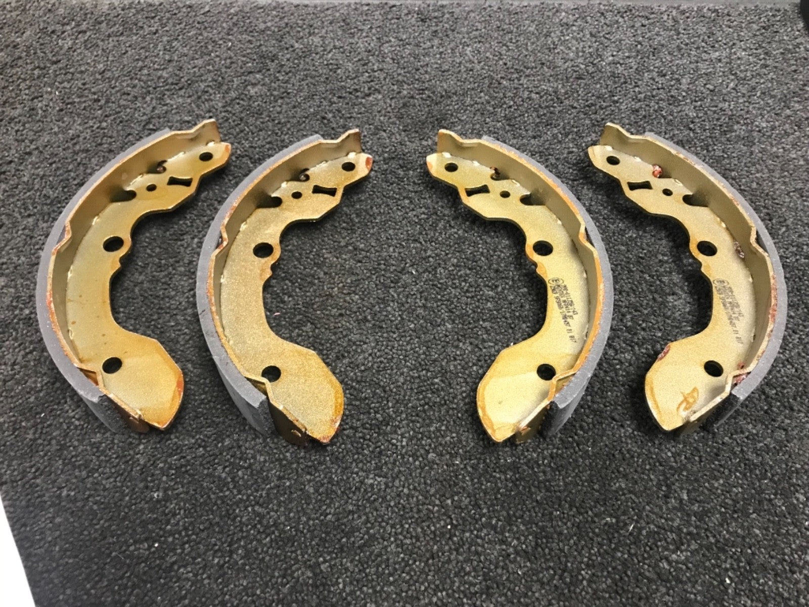 FIT FOR SUZUKI VITARA 1.6 JLX SE  3DR TA01 1991-1996  REAR BRAKE SHOES NEW 