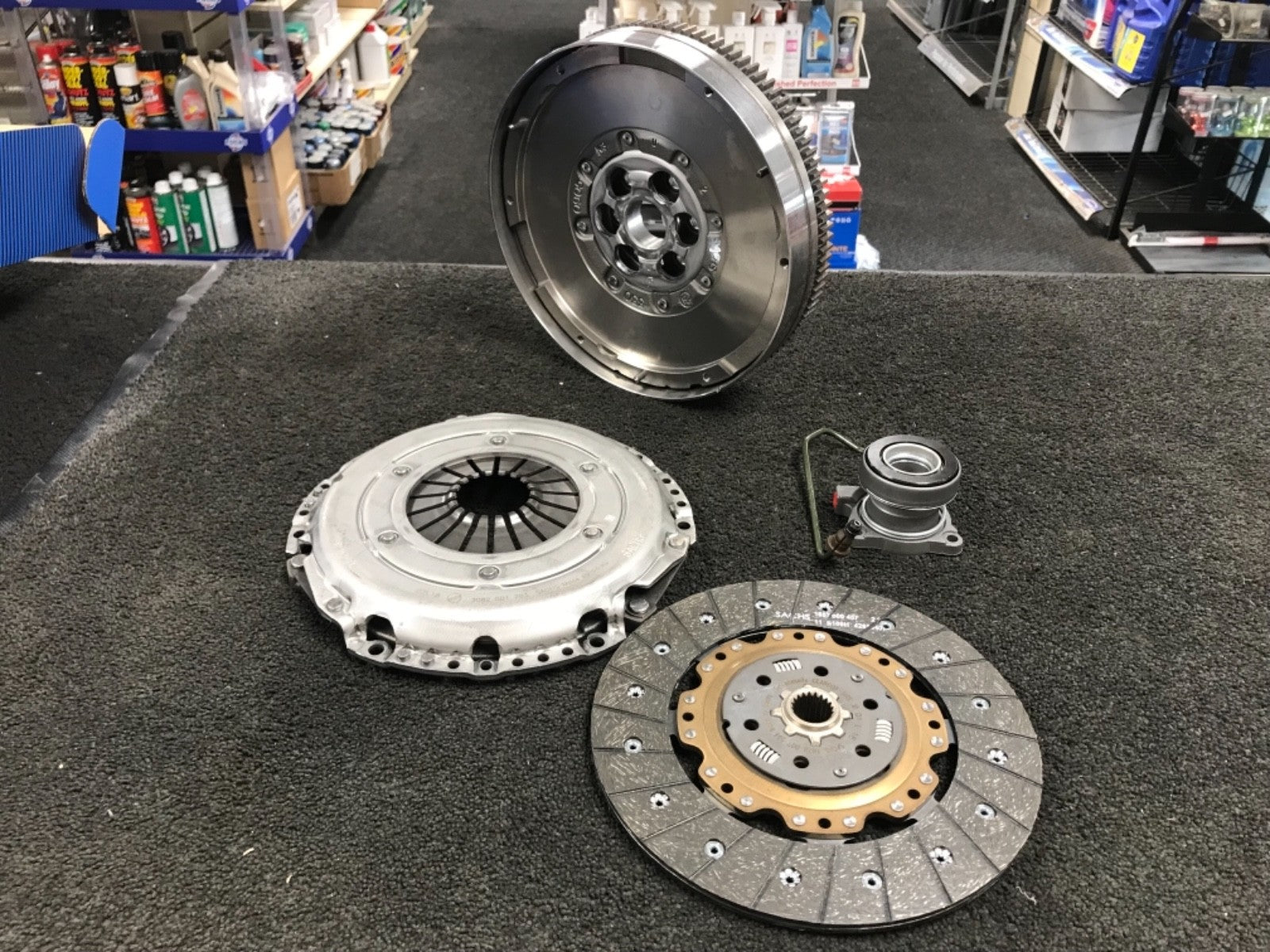 FOR VAUXHALL ZAFIRA 2.0CDTi 130 ecoFLEX 2009-15 CLUTCH KIT DUALMASS FLYWHEEL CSC