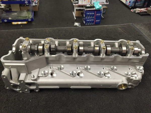 FOR DELICA SHOGUN PAJERO EXCEED 2.8TD 4M40 CYLINDER HEAD ASSEMLED VALVE CAMSHAFT