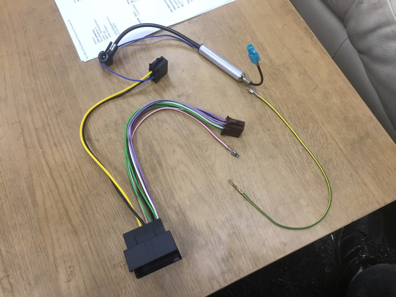 CT20VW03 ISO CABLE HARNESS VW GOLF 5/ PASSAT/TOUAREG 02 ONWORDS