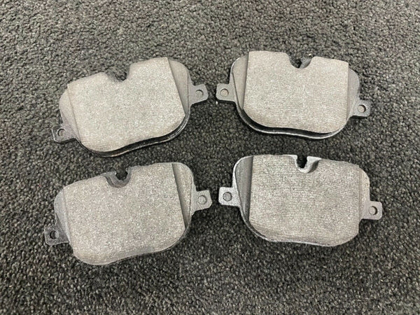 RANGE ROVER  SPORT FRONT BRAKE PADS SET FOR MODELS WITH BREMBO CALIPERS 