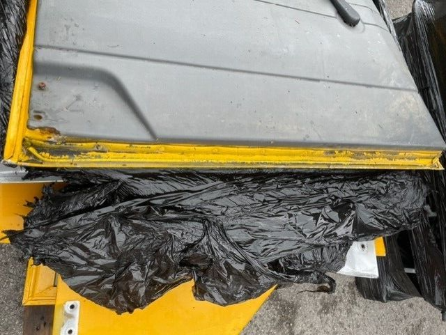 NS LH PASSENGER SIDE FRONT DOOR LAND ROVER DEFENDER 90 110 TDI CSW YELLOW