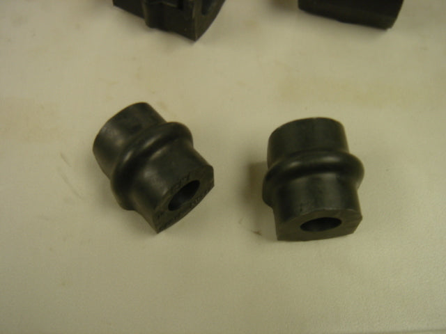FOR NISSAN X-TRAIL XTRAIL T30 2.0 2.2 2.5 01-07 ANTI ROLL BAR BUSH FRONT & REAR
