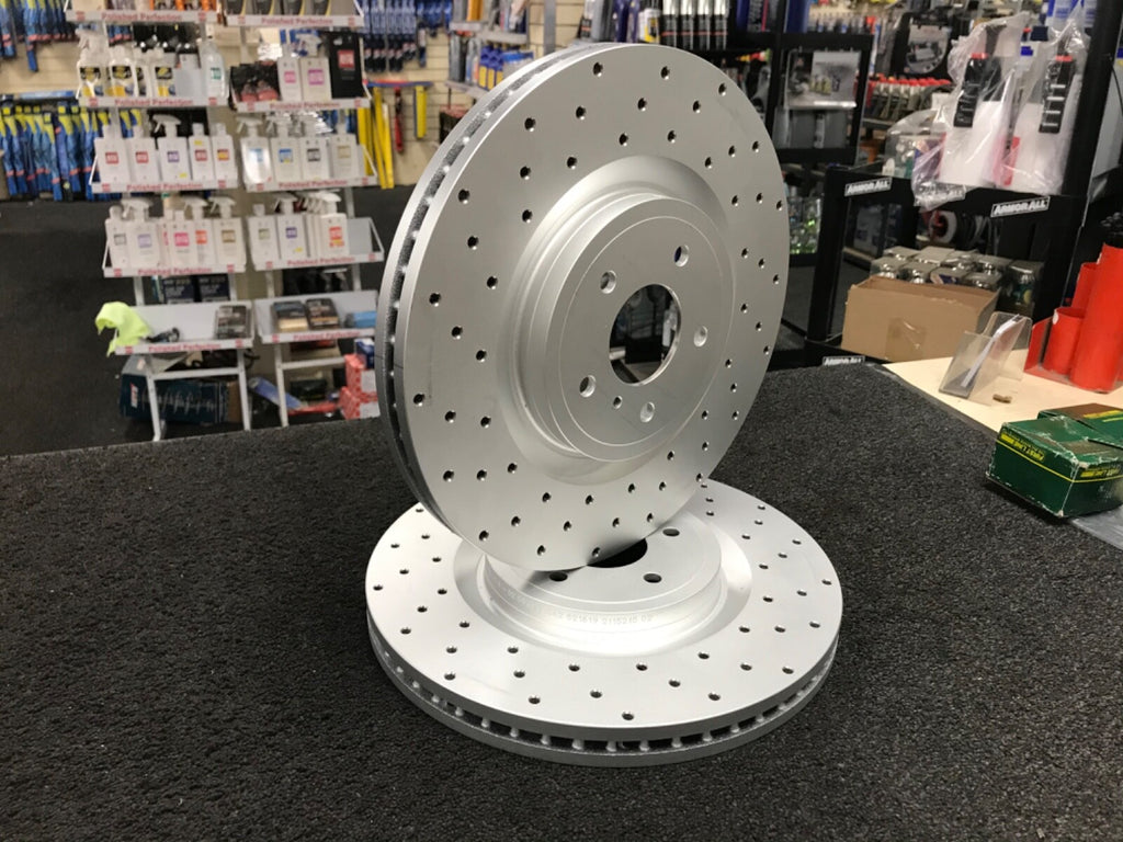 FOR NISSAN INFINITI FX50  CROSS DRILLED BRAKE DISCS WITH PADS FRONT REAR