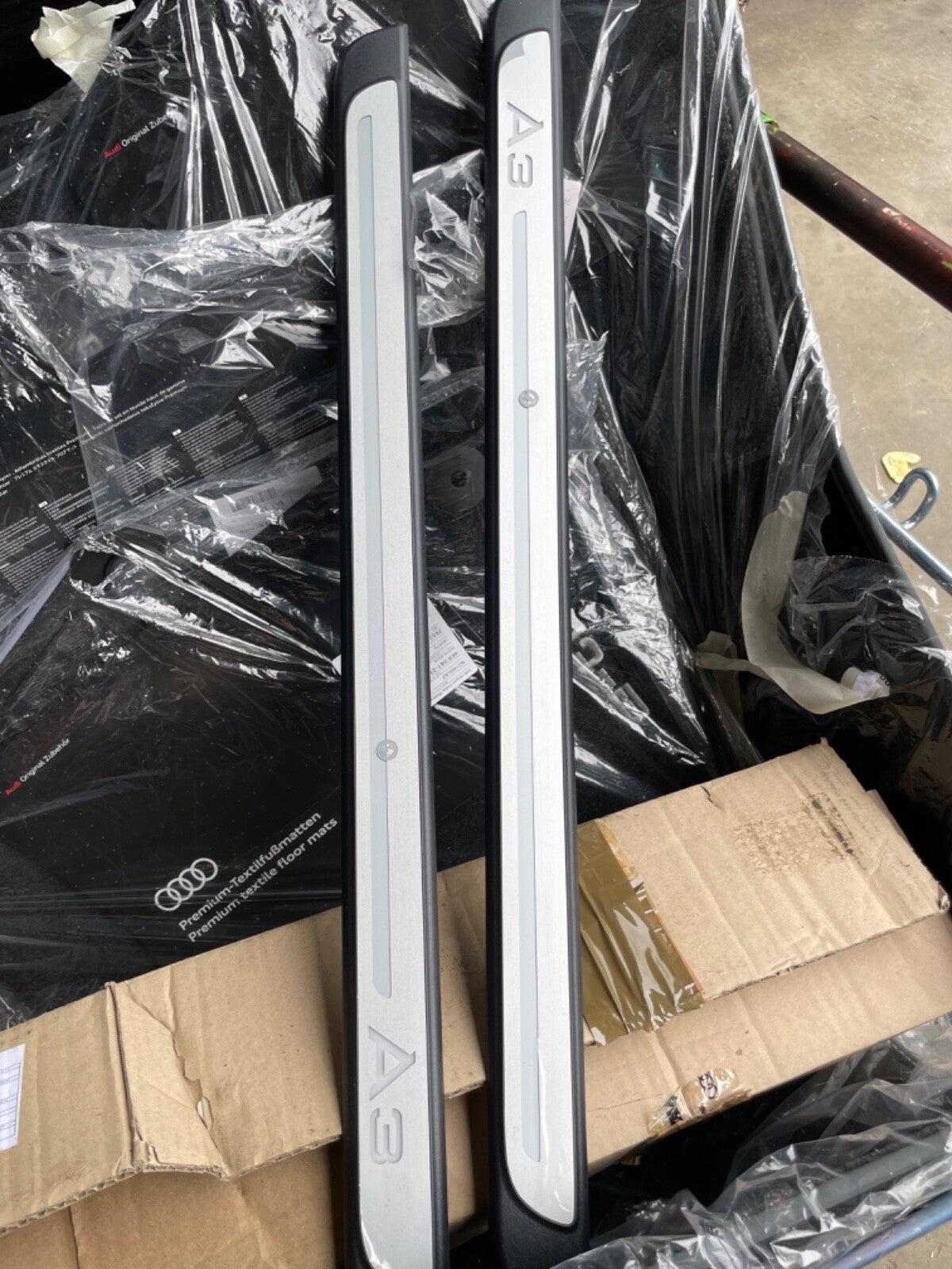 FOR AUDI A3 S3 8V TFSi TDi QUATTRO 3 DOOR ILLUMINATED SILL TRIM COVER KICK PLATE