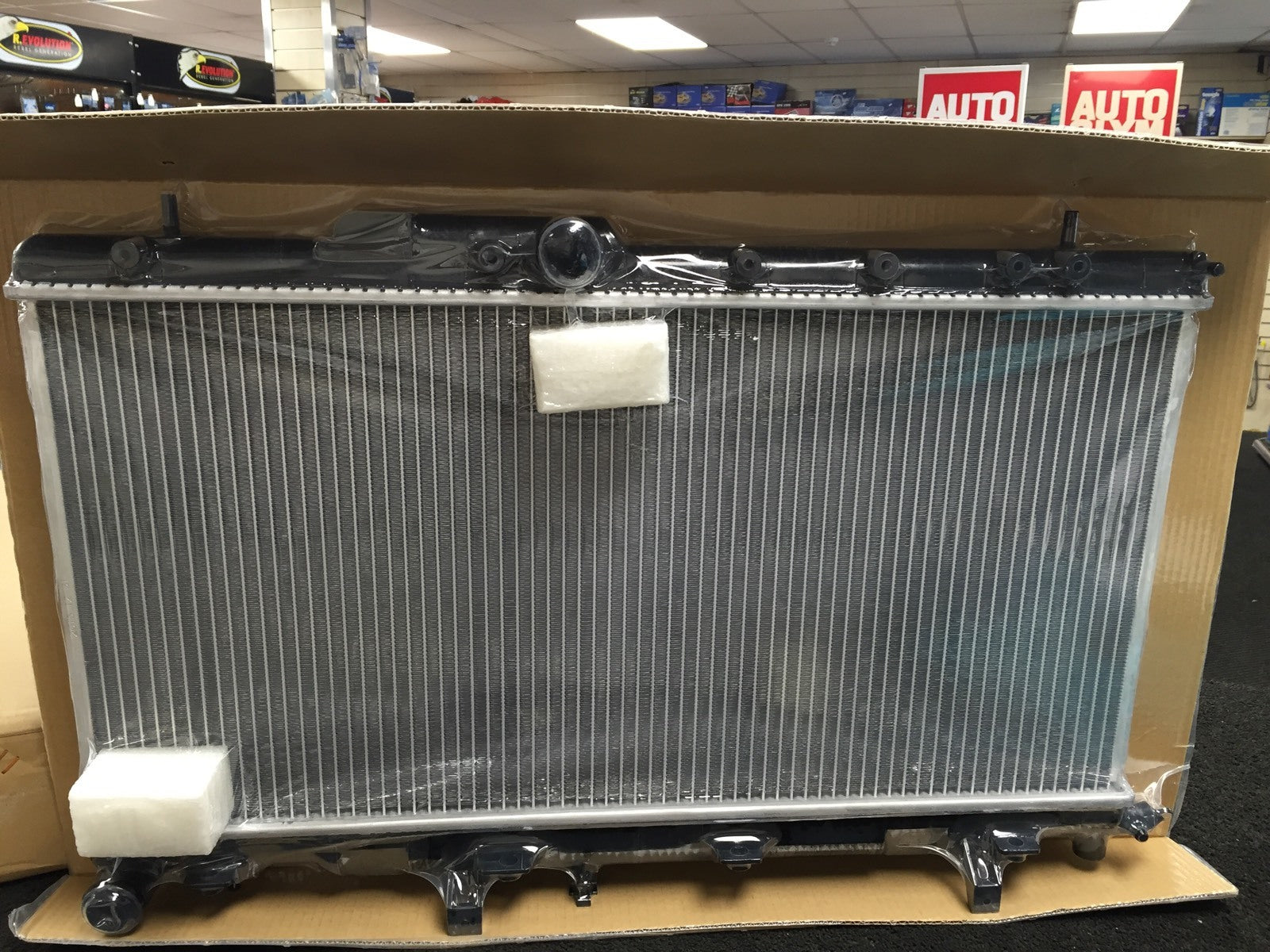 FOR SUBARU IMPREZA BUGEYE WRX 2.0TURBO BUGEYE RADIATOR FITS SALOON ESTATE MODEL