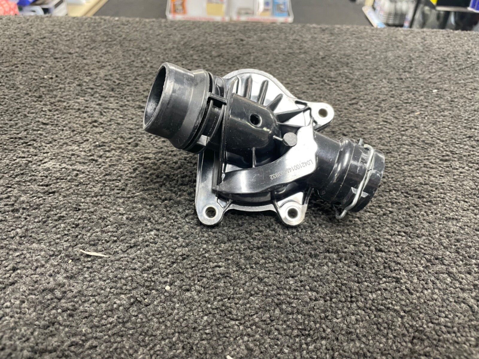 FOR BMW 320d 320cd  E46 THERMOSTAT COMPLETE