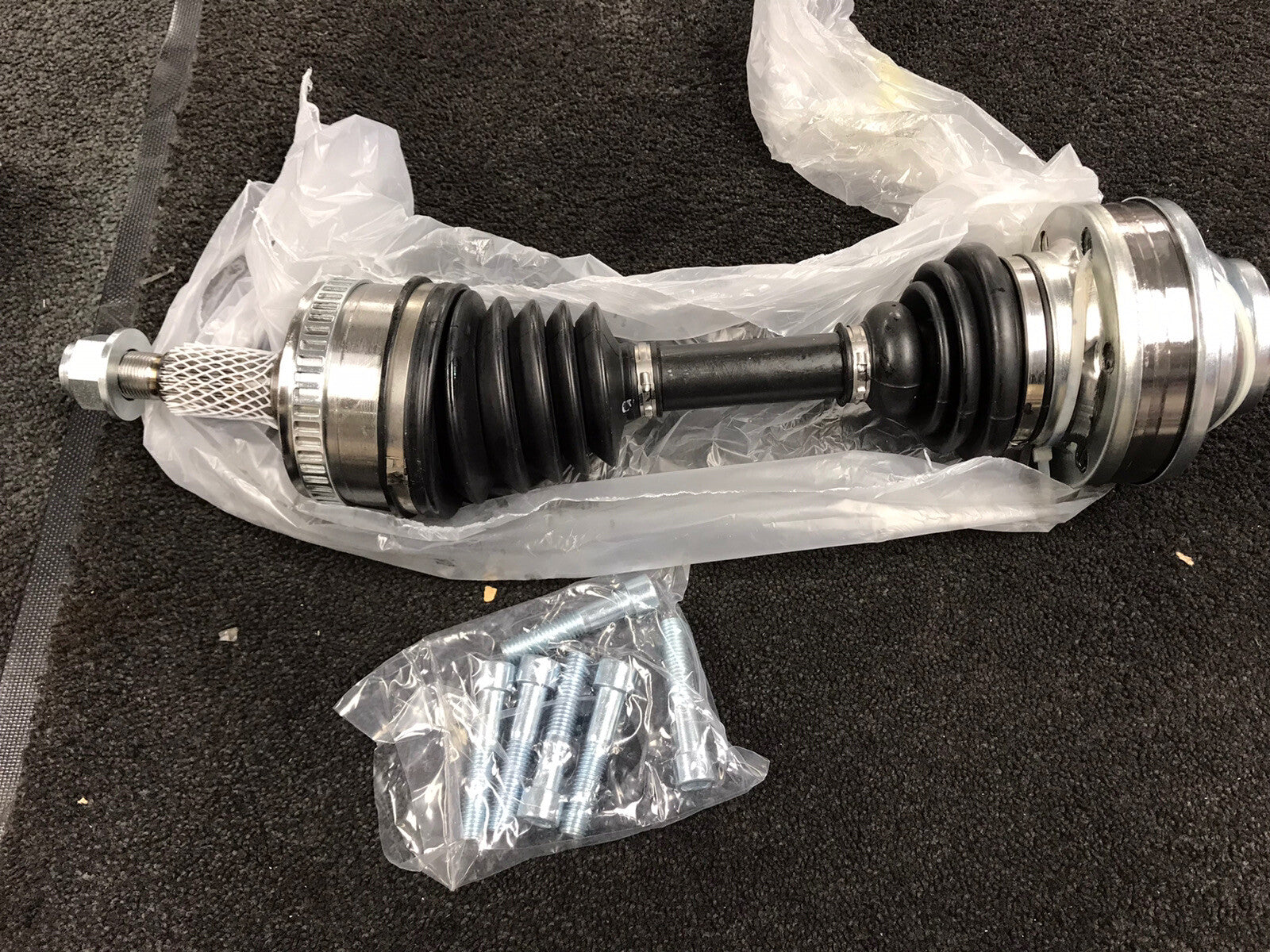 FOR MERCEDES V CLASS V200 V220 CDi W638 1999-2004 DRIVESHAFT PASSENGER SIDE AUTO