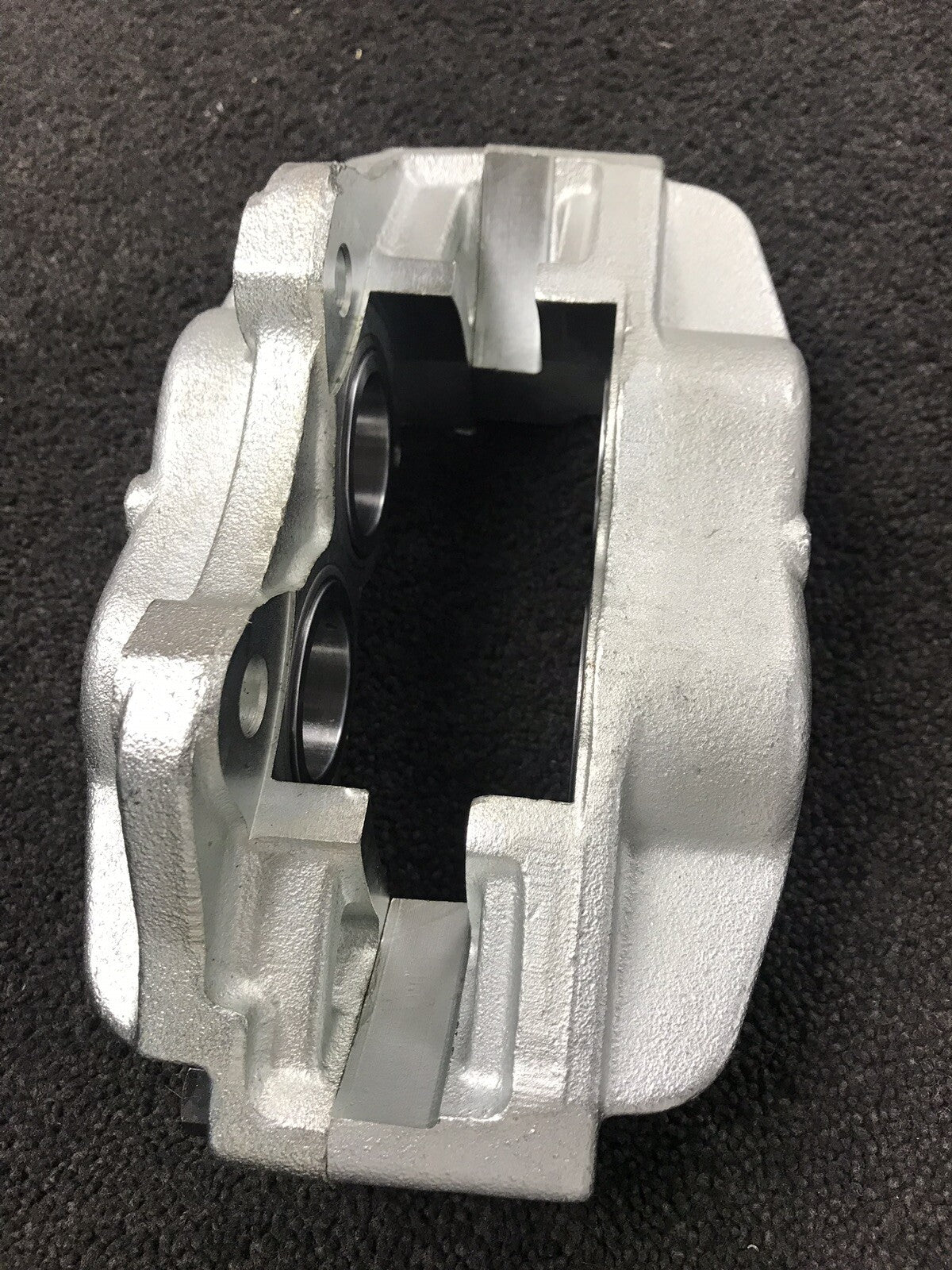 FRONT PASSENGER LH NS BRAKE CALIPER FOR LDV CONVOY MODELS WITH SOLID DISC NO ABS