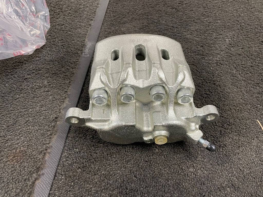 FRONT BRAKE CALIPER LH  NS SIDE FOR LEXUS IS200 GXE10 SPORTCROSS IS300 IS300