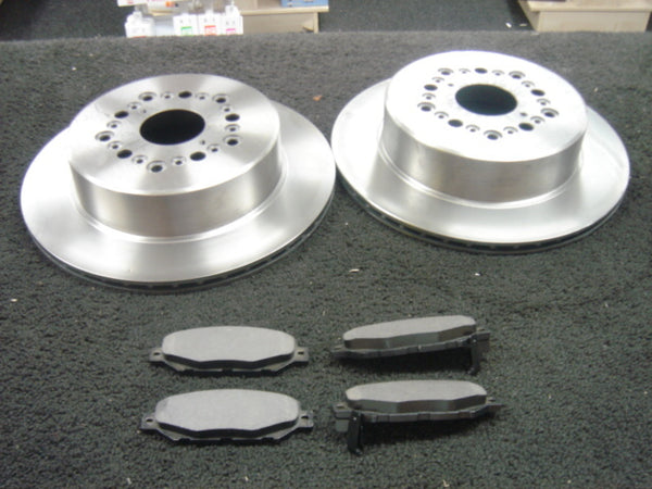 FOR LEXUS GS300 SPORT MK1 1995-1997 2 REAR BRAKE DISCS REAR  BRAKE PADS  