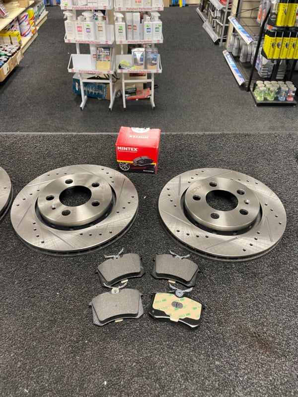 SEAT LEON CUPRA R FRONT REAR PERFORMANCE DRILLED GROOVED BRAKE DISCS PADS KIT