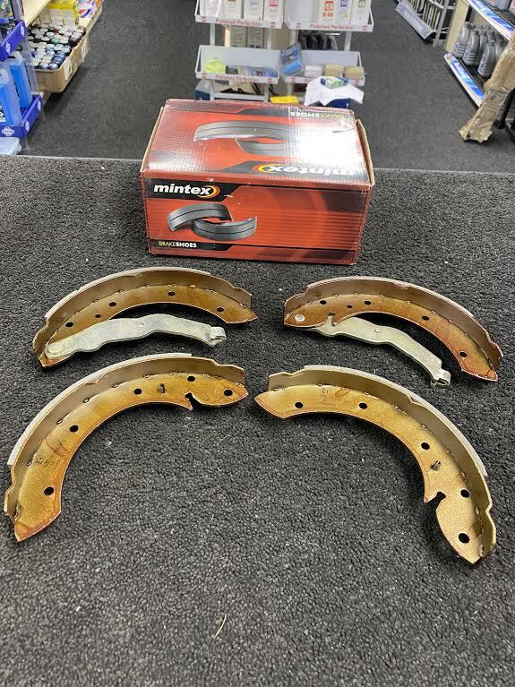 RENAULT LAGUNA 1.6 MK 1 MINTEX REAR BRAKE SHOES SET OF 4