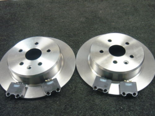 FOR LEXUS IS200 IS300 REAR BRAKE DISCS MINTEX BRAKE PADS   