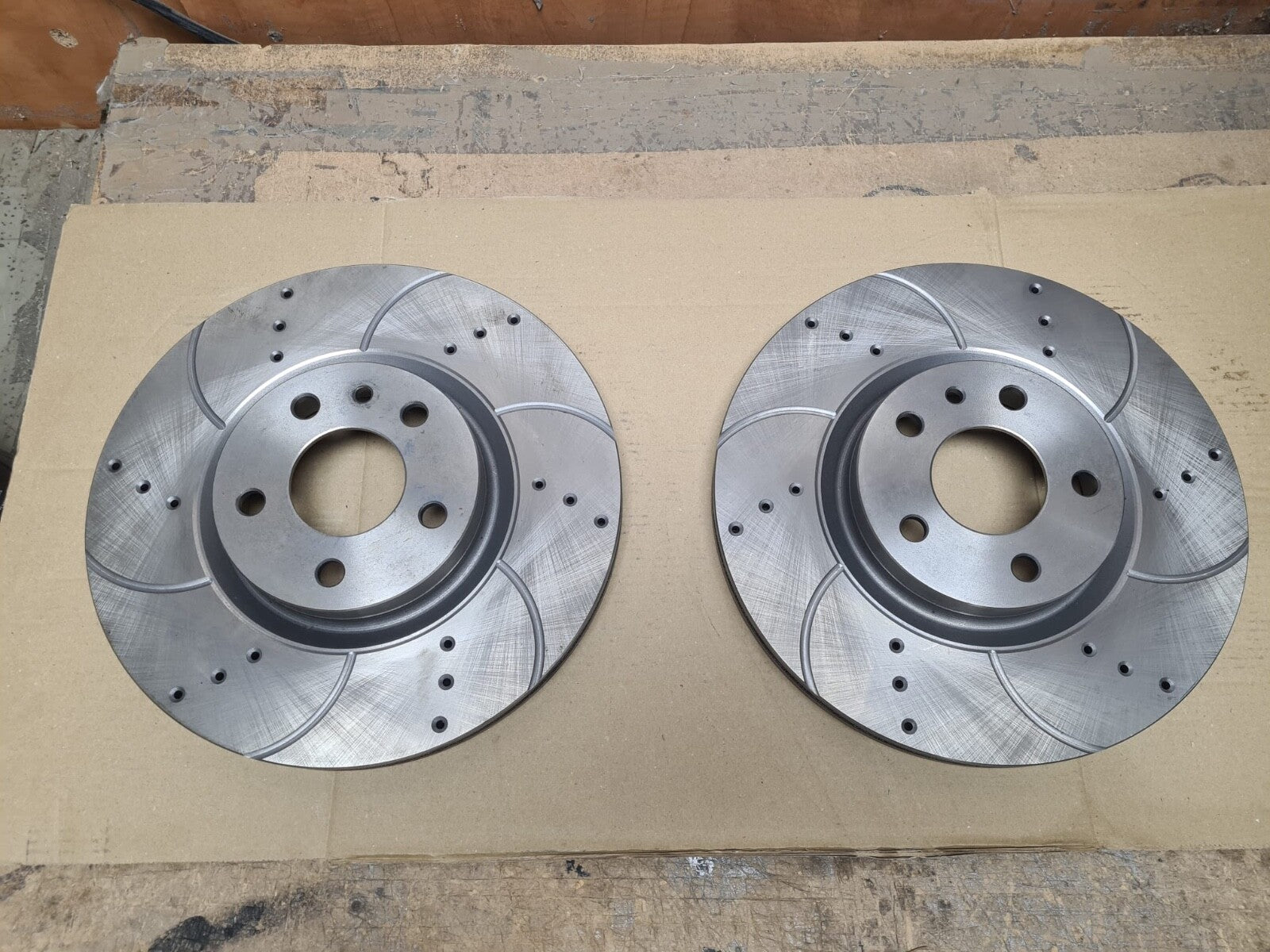 FOR ALFA 147 156 FIAT DOBLO VAUX COMBO 284MM FRONT DRILLED GROOVED BRAK DISCS