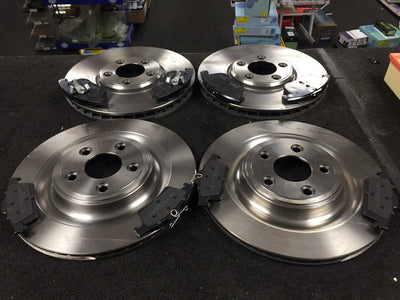 BRAKE DISC BRAKE PADS FOR JAGUAR S TYPE 320+326mm FRONT REAR SET 