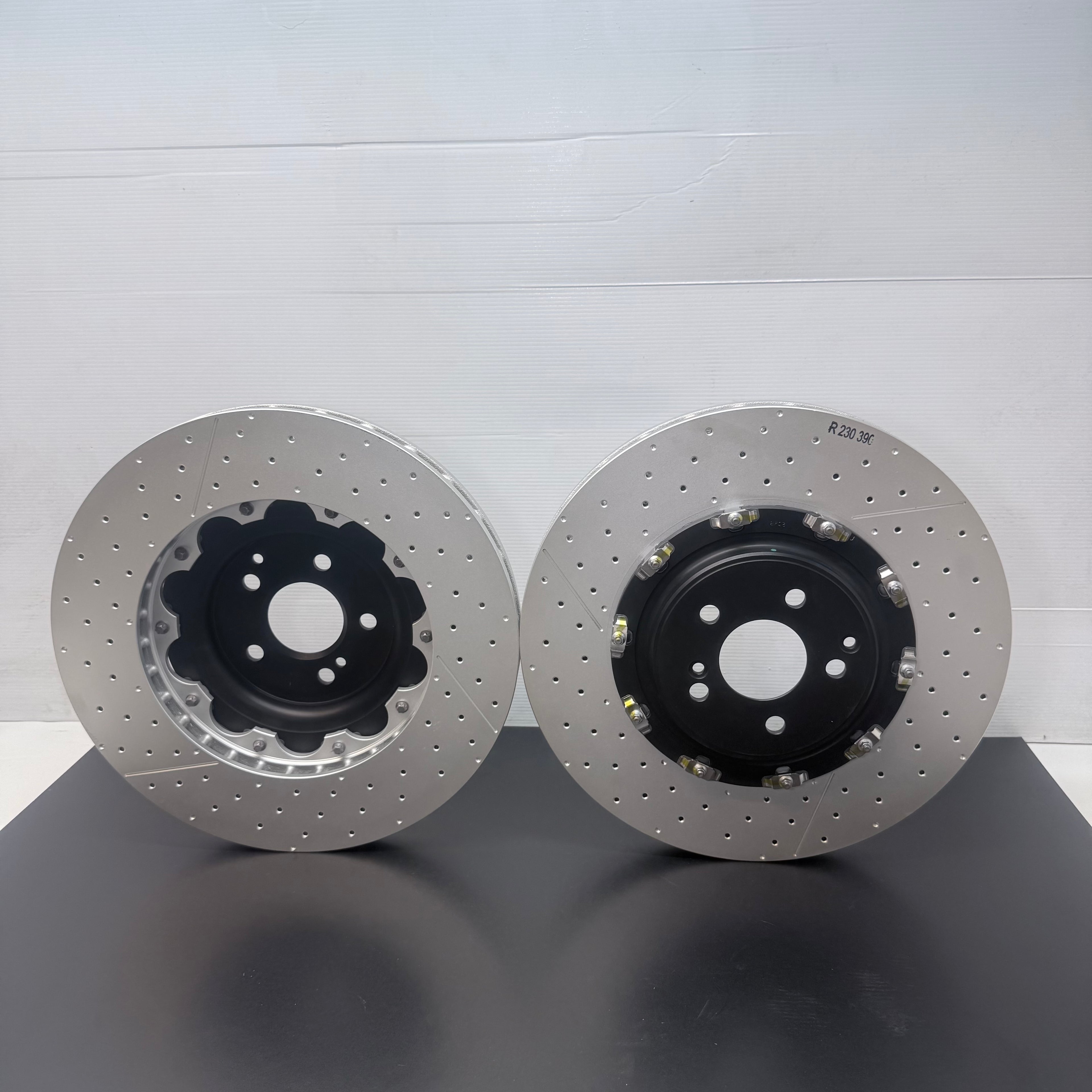 FOR MERCEDES C63 & E63S AMG FRONT 2 PIECE FLOATING BREMBO BRAKE DISCS PADS 390mm