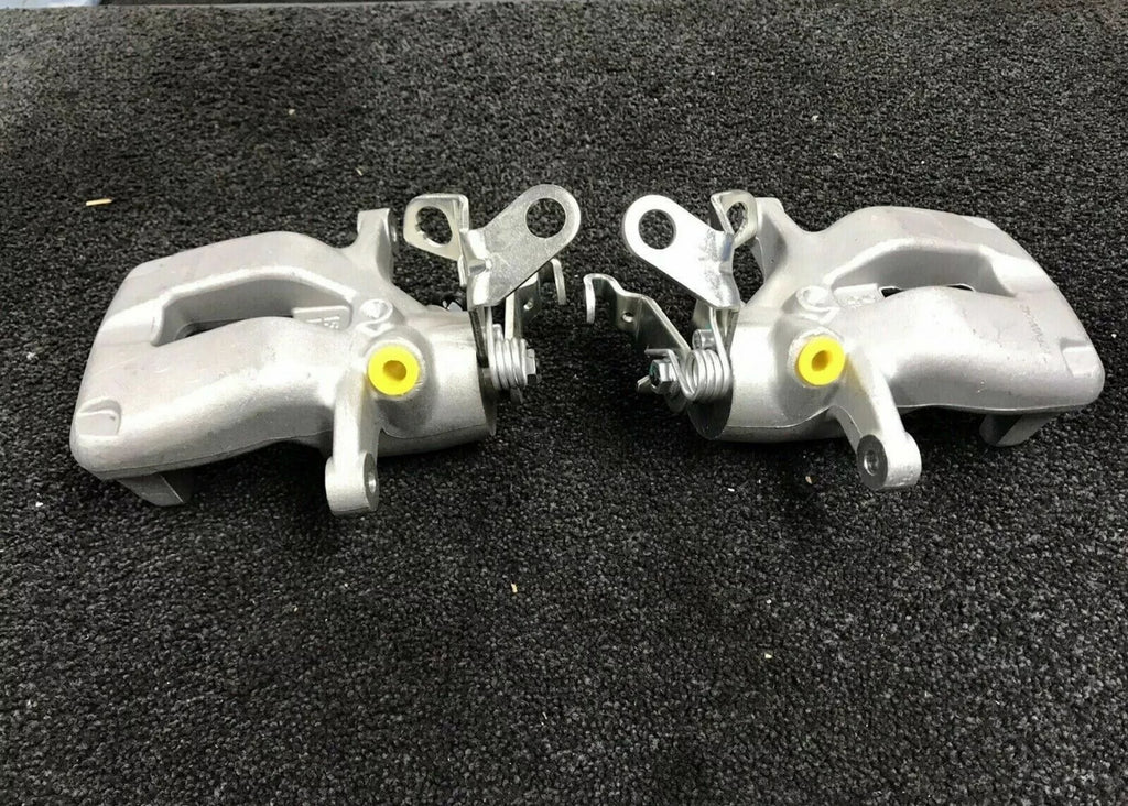 2 NEW REAR BRAKE CALIPER LH RH VW GOLF MK5 R32 AUDI A3 S3 TT EOS 8J QUATTRO 3.2