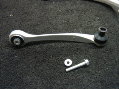 SOKDA SUPERB FRONT SUSPENSION UPPER FRONT TRACK ARM & BOLT 